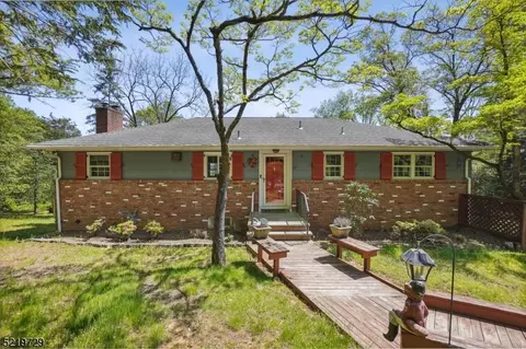 807 Long Hill Rd, Long Hill, NJ 07933