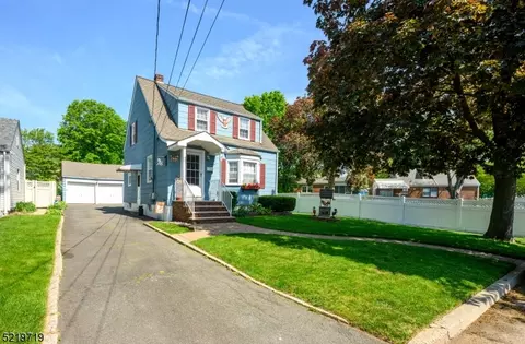 22 Fernwood Ter, Linden, NJ 07036