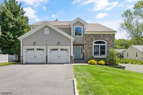 73 Hillside Ave, Berkeley Heights, NJ 07922