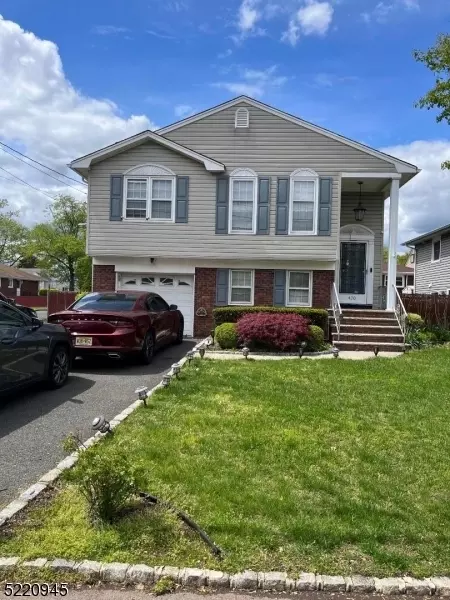 420 Livingston Rd, Linden, NJ 07036