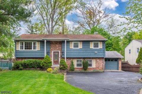 26 Personette Ave, Verona, NJ 07044