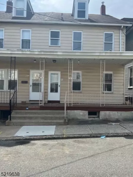 84 Summit Ave, Phillipsburg, NJ 08865