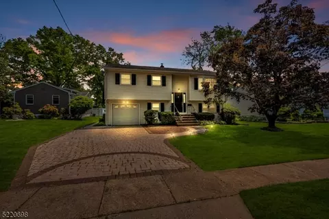 18 S Auten Ave, Somerville, NJ 08876