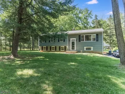 69 Bernard St, Somerville, NJ 08876