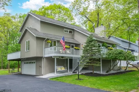52 Lynn Dr, Byram Township, NJ 07821