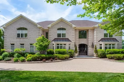 63 Beachmont Ter, Caldwell, NJ 07006