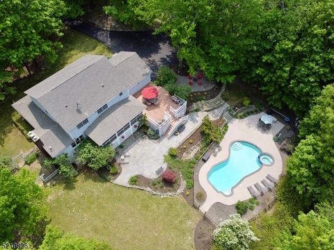 13 Marc Dr, Wantage, NJ 07461