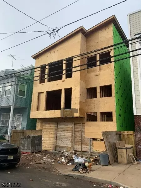 33 Brookdale Ave, Newark, NJ 07106