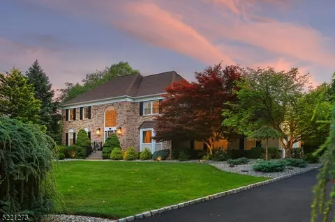 3 Oakley Knl, Hillsborough, NJ 08844