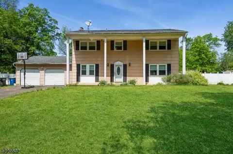 10 Fern Way, Hillsborough, NJ 08844