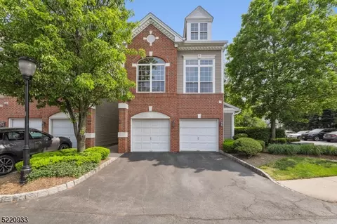 902 Redspire Dr, Union, NJ 07083