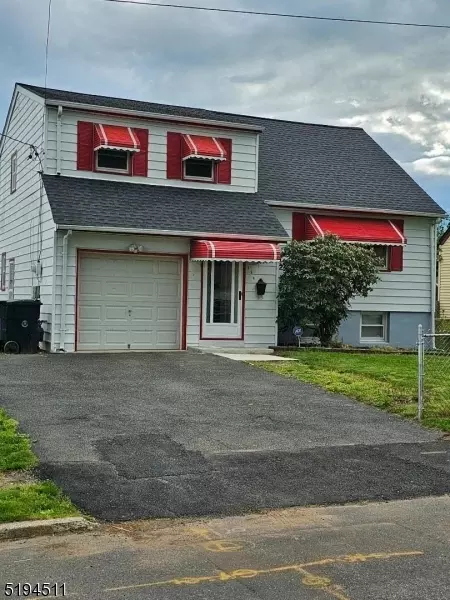 184 Pineview Ter, Plainfield, NJ 07062
