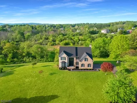 1 Southgate Dr, Annandale, NJ 08801