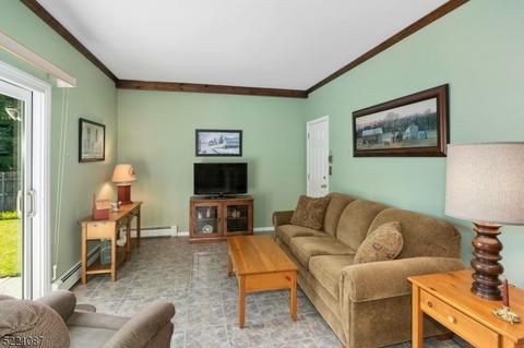 39 Crescent Rd, Wanaque, NJ 07465 photo 12