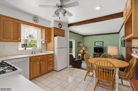 39 Crescent Rd, Wanaque, NJ 07465 photo 7