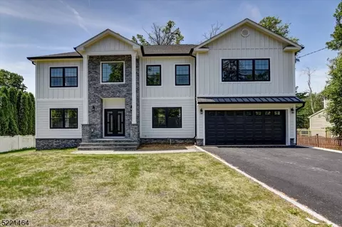 8 Fickler Pl, Berkeley Heights, NJ 07922