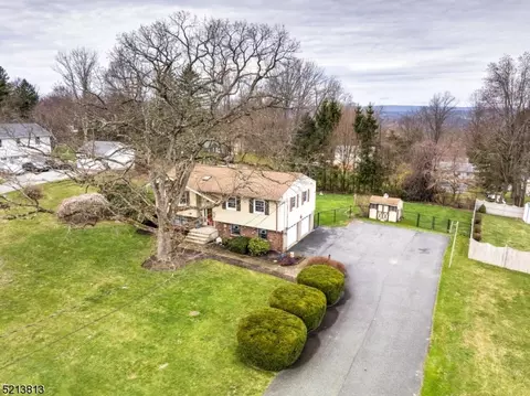 29 Lake Wallkill Rd, Sussex, NJ 07461