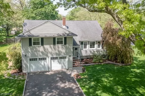 95 Brookside Dr, New Providence, NJ 07974