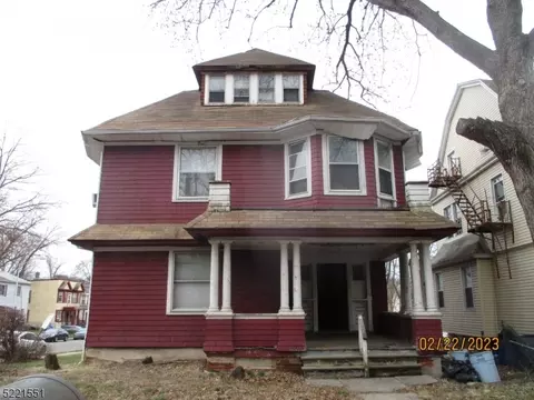 275 N Walnut St, East Orange, NJ 07017
