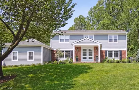 990 Chimney Ridge Dr, Springfield, NJ 07081
