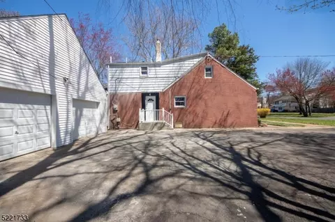 48 Oak St, Old Bridge, NJ 08857