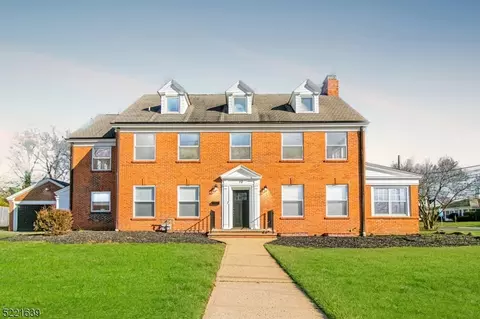 10 Codington Pl, Somerville, NJ 08876