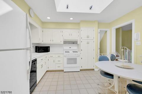39 Huron Ave, Wayne, NJ 07470 photo 20