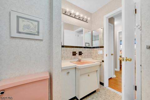 39 Huron Ave, Wayne, NJ 07470 photo 26
