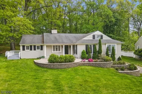 78 Sunset Dr, Chatham Twp, NJ 07928