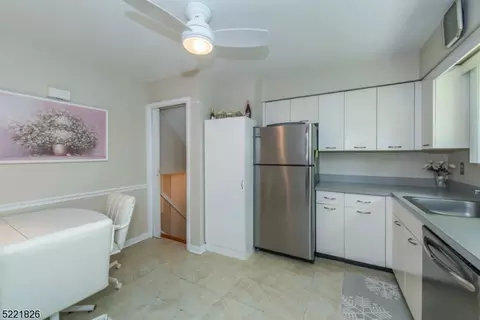 109 E Midland Ave, Paramus, NJ 07652 photo 15