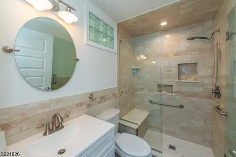 109 E Midland Ave, Paramus, NJ 07652 photo 11