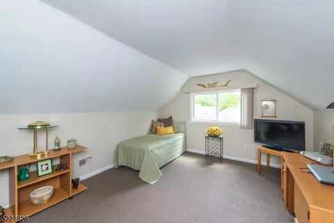 109 E Midland Ave, Paramus, NJ 07652 photo 27