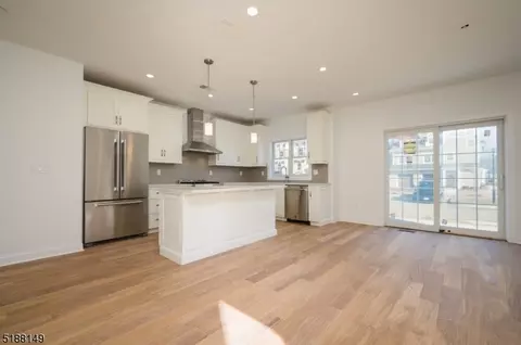 1 Mcnerney Ln, Florham Park, NJ 07932