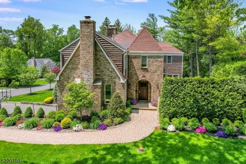 48 Bedford Rd, Summit, NJ 07901