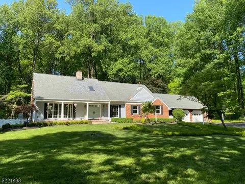 5 Voorhees Rd, Readington Twp, NJ 08889