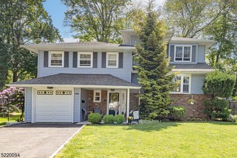 2284 Sunrise Ct, Scotch Plains, NJ 07076