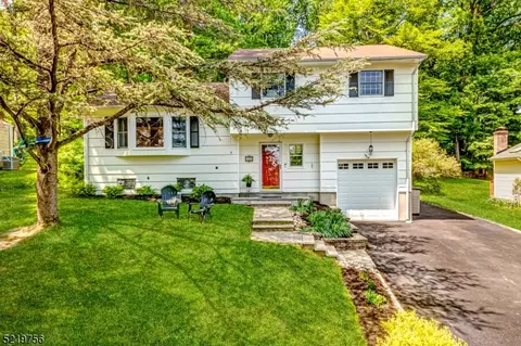 42 Stevens St, Bernardsville, NJ 07924