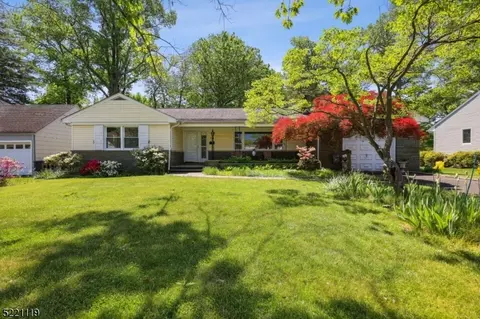 227 Hickory Ave, Garwood, NJ 07027