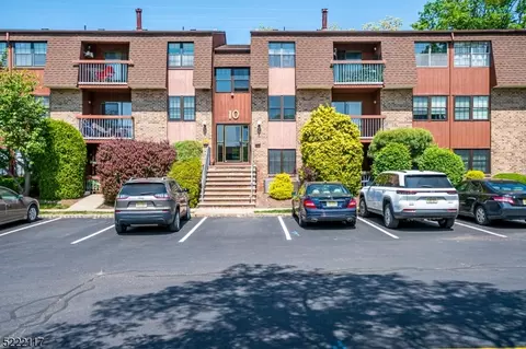 116 Keystone Ct #116, Woodbridge, NJ 07095
