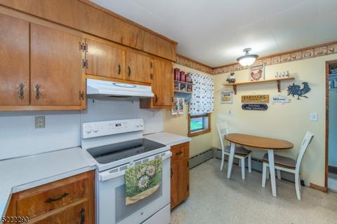 3 School Plz, Franklin, NJ 07416 photo 12