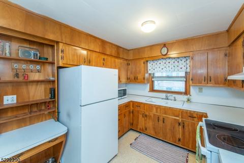 3 School Plz, Franklin, NJ 07416 photo 14