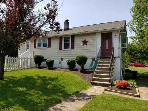 141 Brunswick Ave, Bloomsbury, NJ 08804