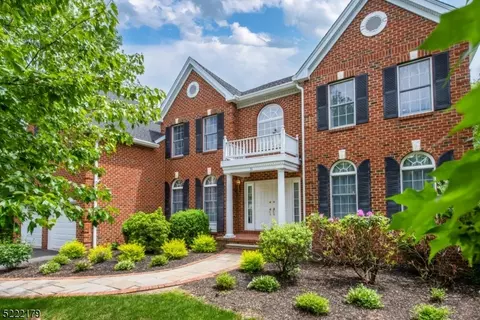 31 Ramapo Dr, Bernards, NJ 07920