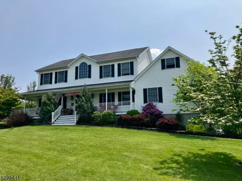 2 Tequesta Trl, Vernon, NJ 07462