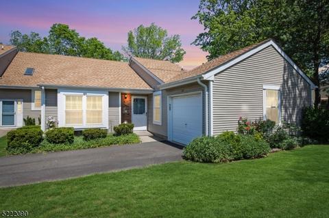 133 Winchester Way, Somerset, NJ 08873