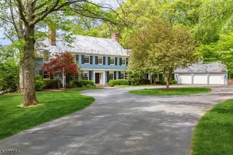 4 Green Hills Rd, Mendham Twp, NJ 07945