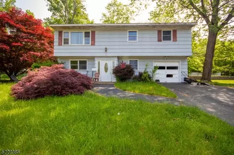 31 Lincoln Ave, Ogdensburg, NJ 07439