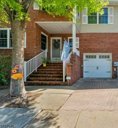 31 Berkeley Sq, Berkeley Heights, NJ 07922