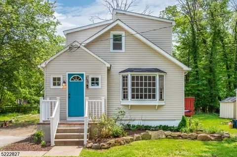 157 Madison Trl, Hopatcong, NJ 07843