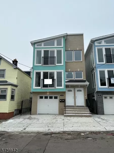 379 S 9th St, Newark, NJ 07103